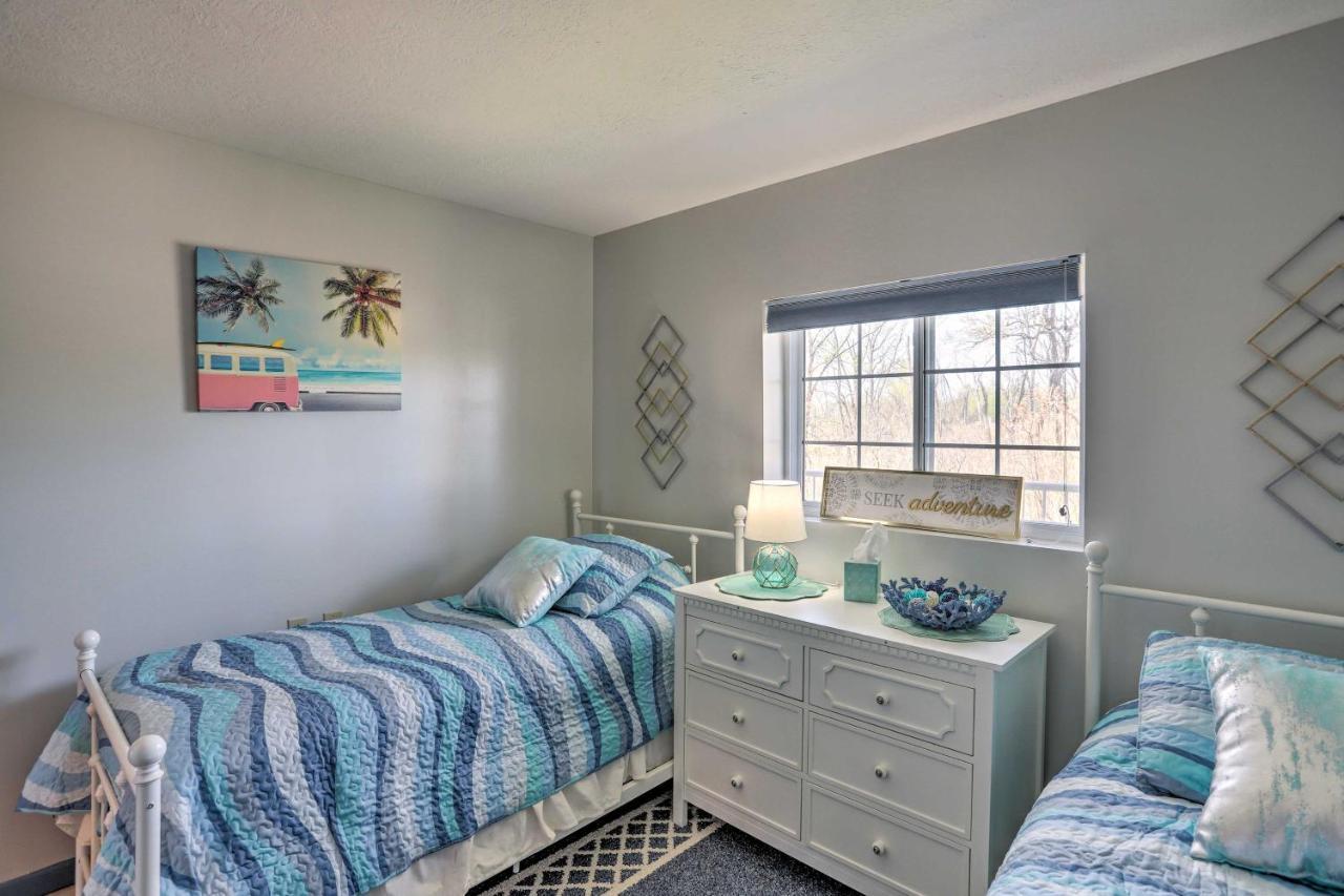 Cozy Lakefront Middle Bass Retreat With Balcony Put-in-Bay Exterior foto