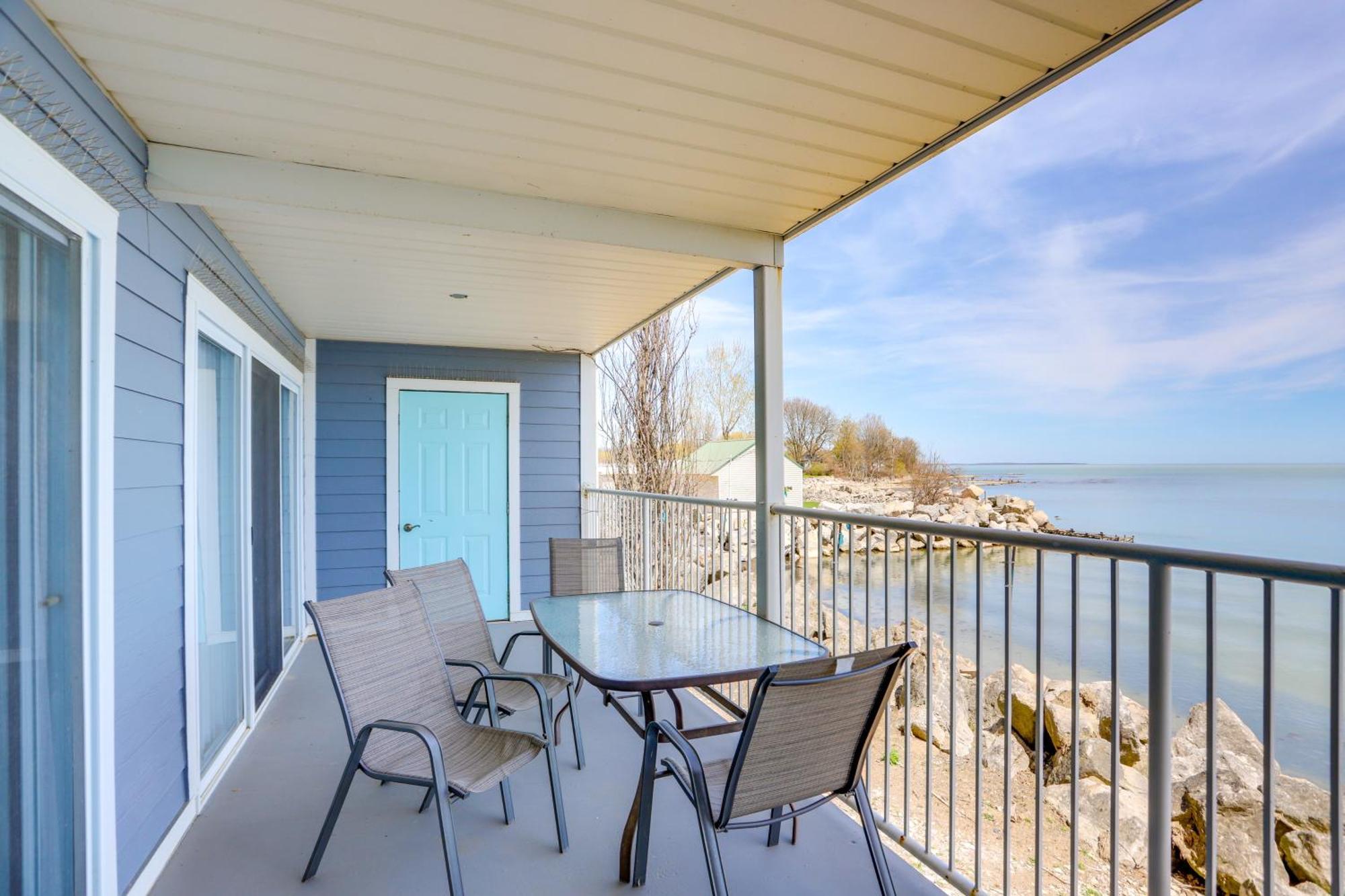 Cozy Lakefront Middle Bass Retreat With Balcony Put-in-Bay Exterior foto
